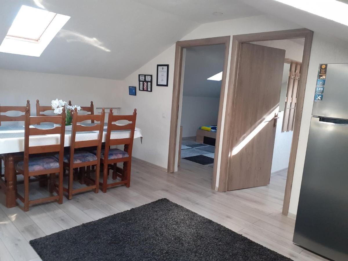 Casa Andy Hotel Buşteni Екстериор снимка