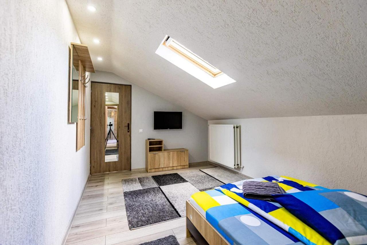 Casa Andy Hotel Buşteni Екстериор снимка