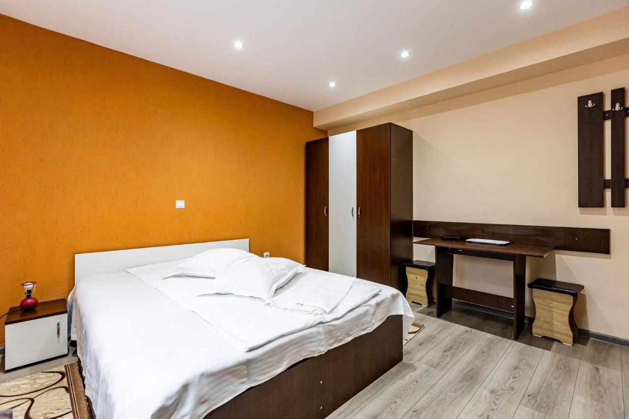 Casa Andy Hotel Buşteni Екстериор снимка